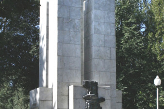 Стела сотрудникам МВД. Вологда, 1996 г.